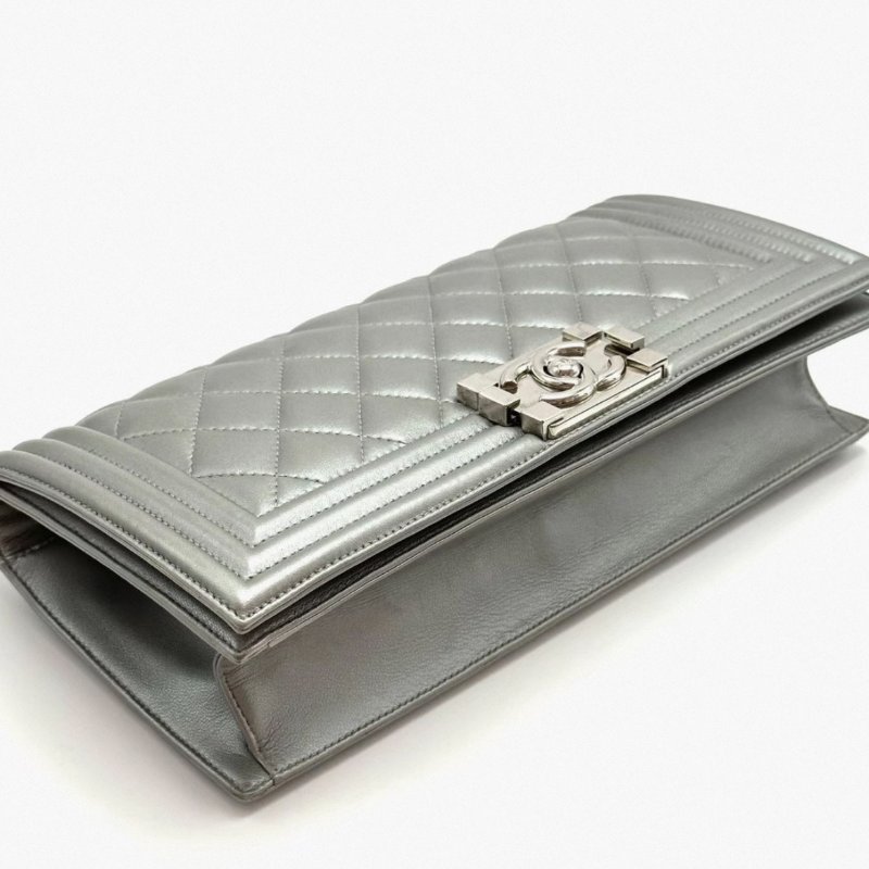 CHANEL 銀色銀扣 Leboy手拿包26*13*3 98新配件塵袋-1