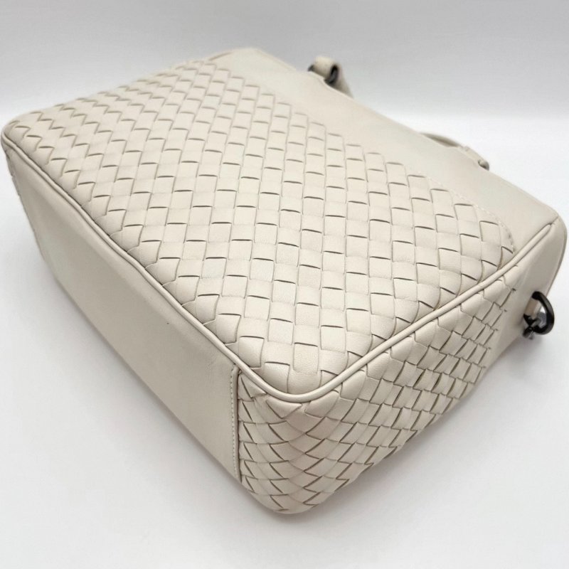 BV 白色經典編織手提斜背包26*20*10 98新配件塵袋-2