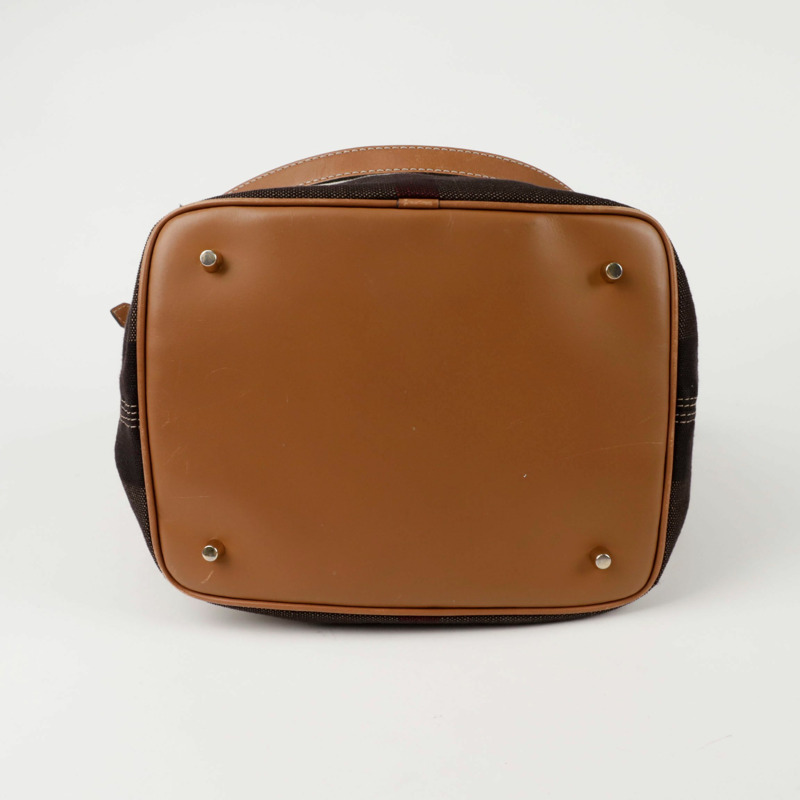 BURBERRY Ashby Hobo 中型手提單肩包 3945742-7