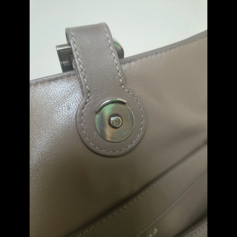 【8成新】㊣✨BALENCIAGA✨巴黎世家 奶茶色 沙漏包 小牛皮 肩背包 腋下包 斜背包 手拿包/二手包/二手精品/保證正品🌳二手樹屋🌳-38