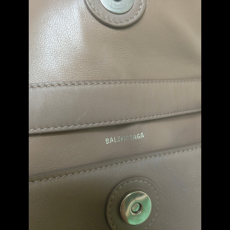 【8成新】㊣✨BALENCIAGA✨巴黎世家 奶茶色 沙漏包 小牛皮 肩背包 腋下包 斜背包 手拿包/二手包/二手精品/保證正品🌳二手樹屋🌳-40