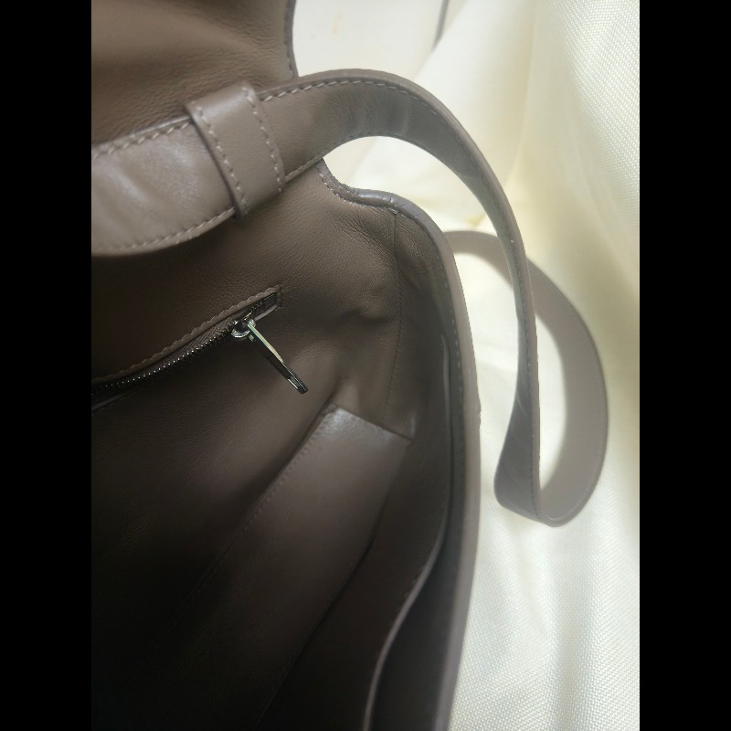 【8成新】㊣✨BALENCIAGA✨巴黎世家 奶茶色 沙漏包 小牛皮 肩背包 腋下包 斜背包 手拿包/二手包/二手精品/保證正品🌳二手樹屋🌳-42