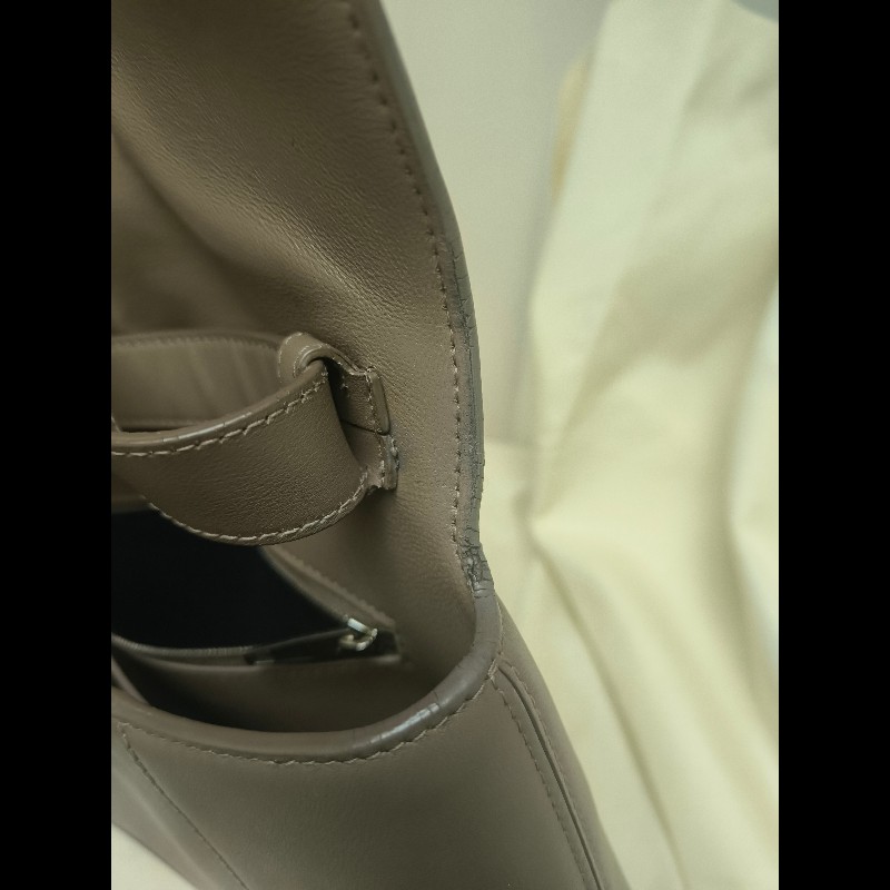 【8成新】㊣✨BALENCIAGA✨巴黎世家 奶茶色 沙漏包 小牛皮 肩背包 腋下包 斜背包 手拿包/二手包/二手精品/保證正品🌳二手樹屋🌳-50