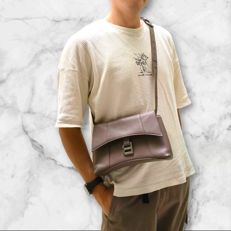 【8成新】㊣✨BALENCIAGA✨巴黎世家 奶茶色 沙漏包 小牛皮 肩背包 腋下包 斜背包 手拿包/二手包/二手精品/保證正品🌳二手樹屋🌳-53