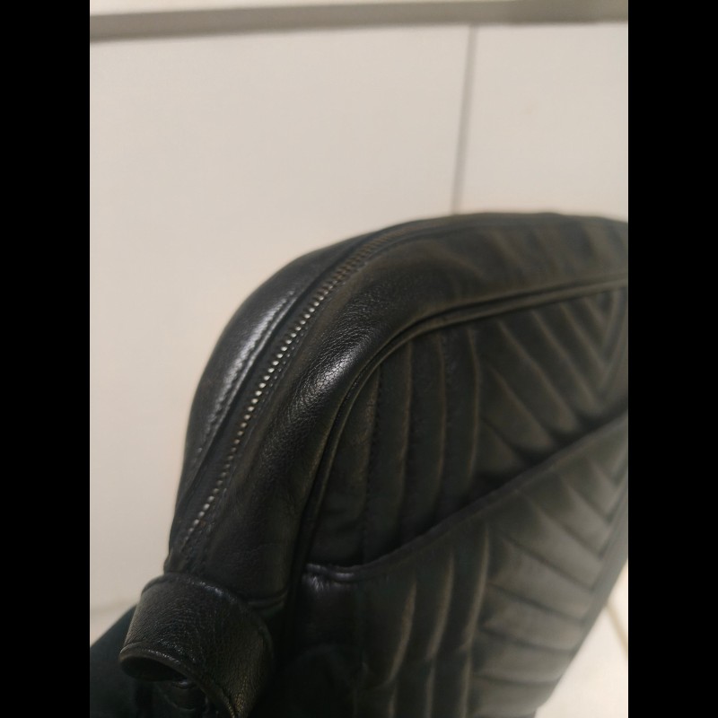 【8成新】㊣✨YSL✨(附防塵袋)SAINT LAURENT 聖羅蘭 黑色 山形紋 烤漆 相機包 文件包 電腦包 通勤包/二手精品/保證正品🌳二手樹屋🌳-11