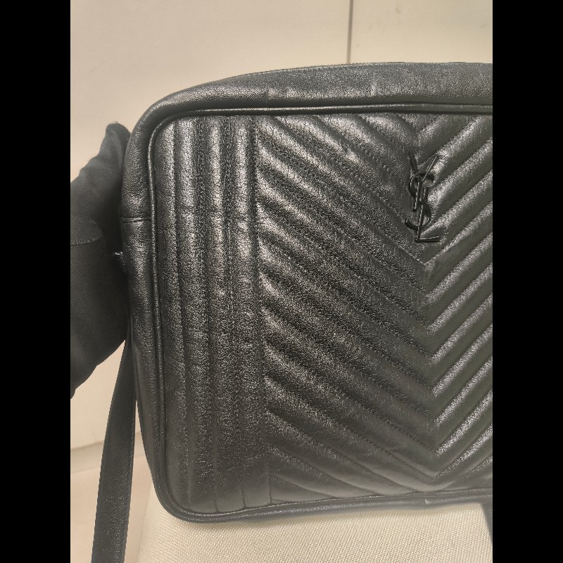 【8成新】㊣✨YSL✨(附防塵袋)SAINT LAURENT 聖羅蘭 黑色 山形紋 烤漆 相機包 文件包 電腦包 通勤包/二手精品/保證正品🌳二手樹屋🌳-17