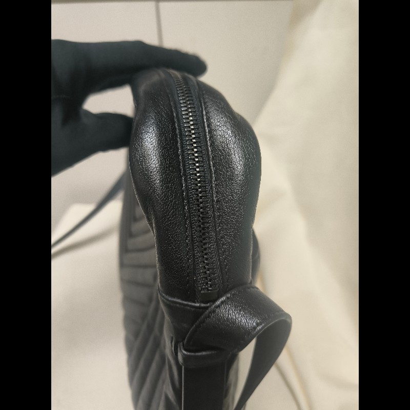 【8成新】㊣✨YSL✨(附防塵袋)SAINT LAURENT 聖羅蘭 黑色 山形紋 烤漆 相機包 文件包 電腦包 通勤包/二手精品/保證正品🌳二手樹屋🌳-19