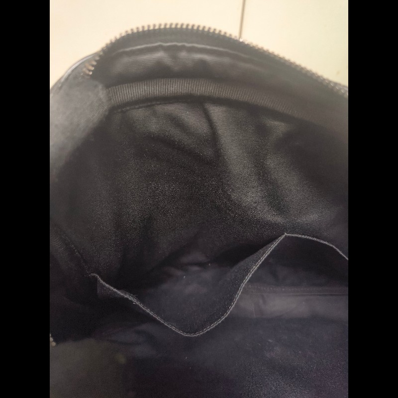 【8成新】㊣✨YSL✨(附防塵袋)SAINT LAURENT 聖羅蘭 黑色 山形紋 烤漆 相機包 文件包 電腦包 通勤包/二手精品/保證正品🌳二手樹屋🌳-44