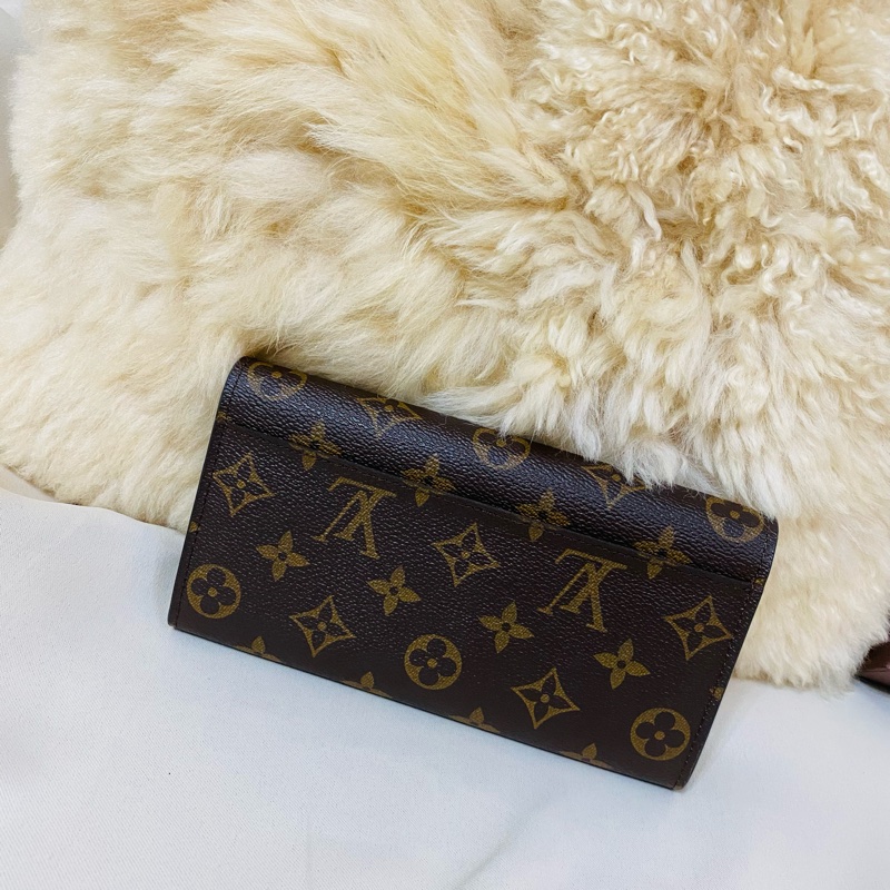 LV 老花金釘信封式16卡長夾-7