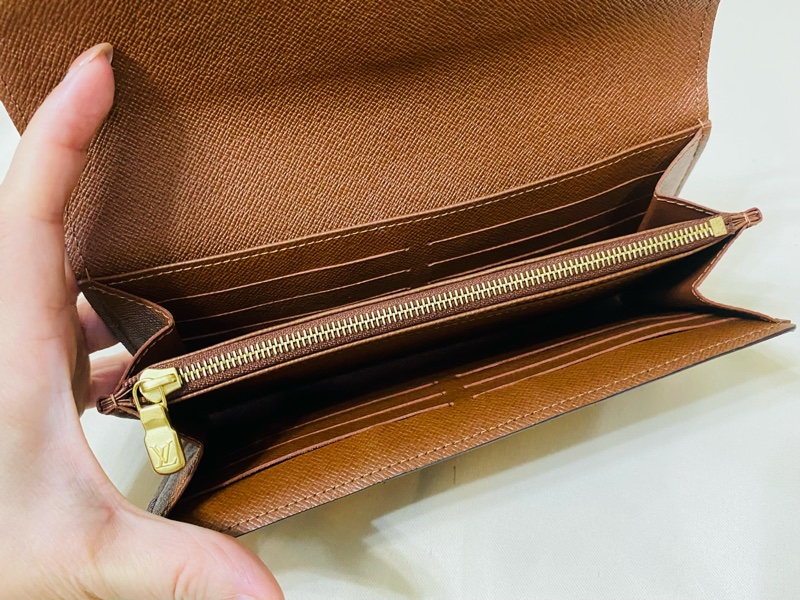 LV 老花金釘信封式16卡長夾-19