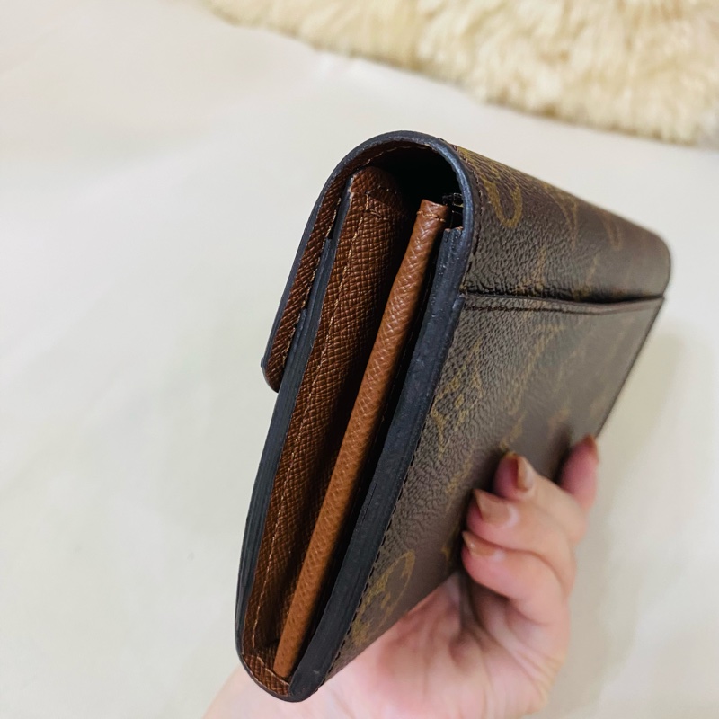 LV 老花金釘信封式16卡長夾-27