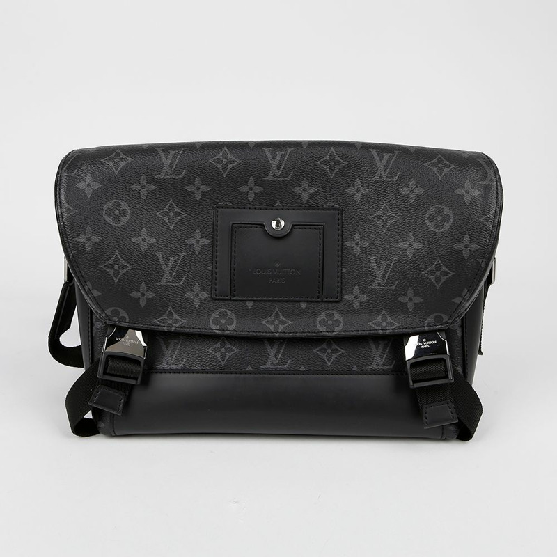 LOUIS VUITTON M40511 Boyaj PM 斜背肩背包-1