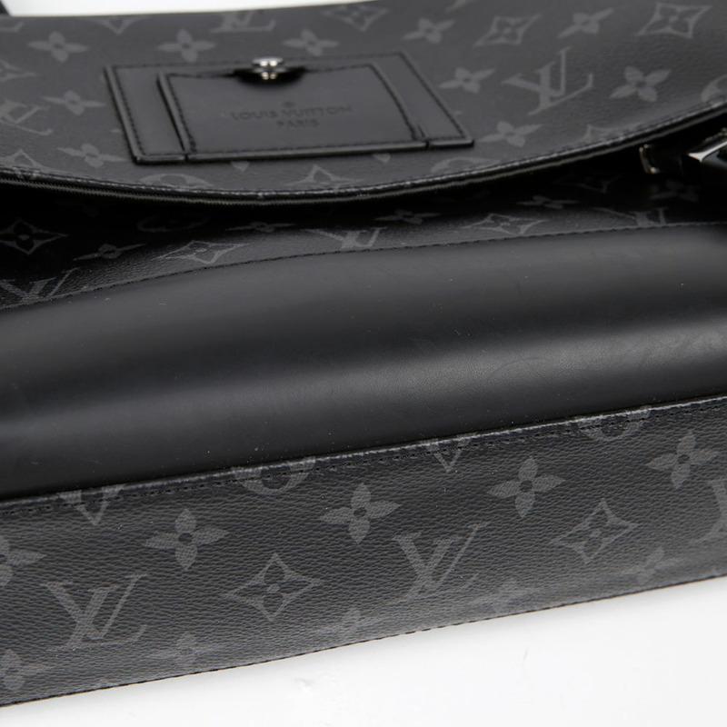 LOUIS VUITTON M40511 Boyaj PM 斜背肩背包-6