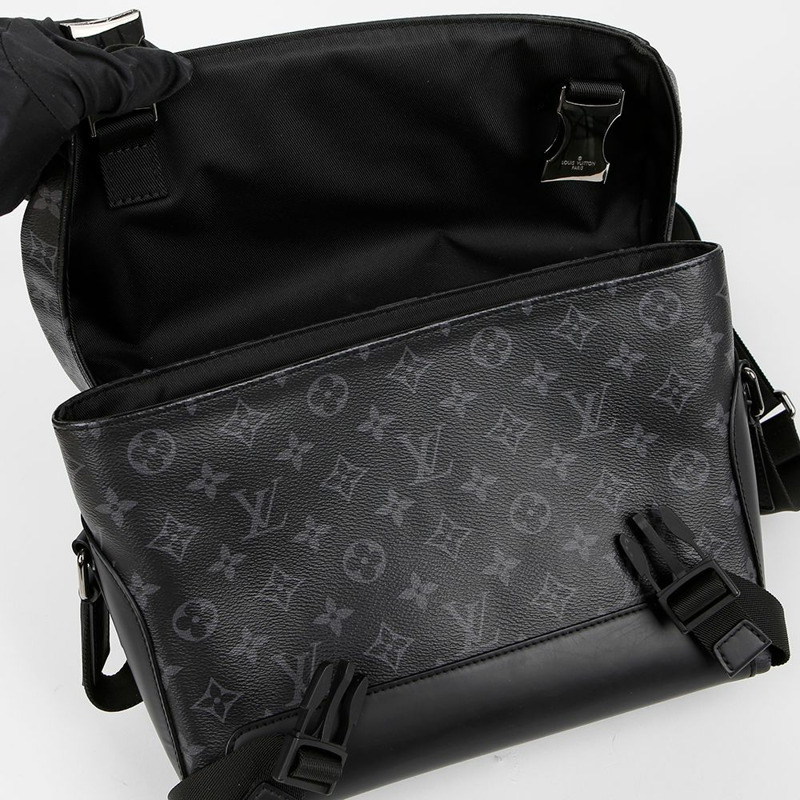 LOUIS VUITTON M40511 Boyaj PM 斜背肩背包-9