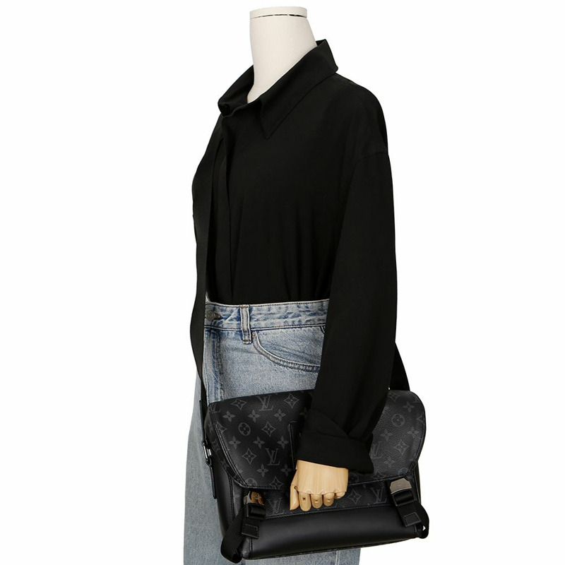 LOUIS VUITTON M40511 Boyaj PM 斜背肩背包-11