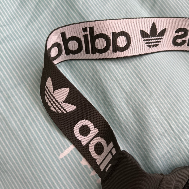 adidas 腰包 可以斜背-1