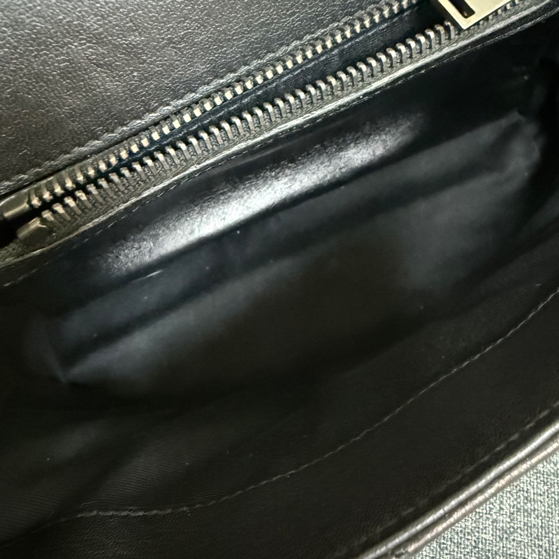 YSL學院包-黑/銀-6