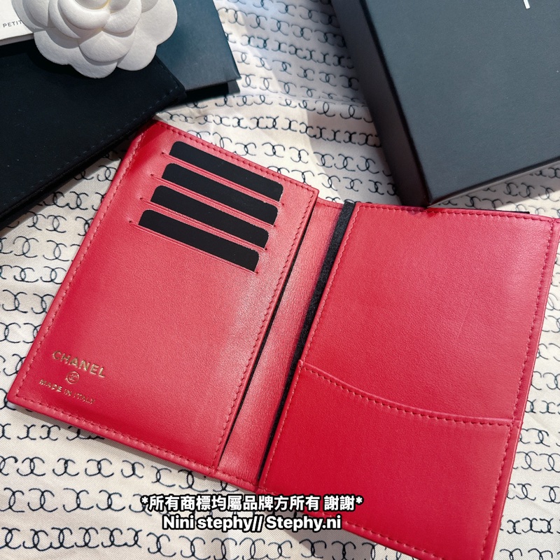 甜售!全新全配_ Chanel香奈兒_ 皮穿鏈logo菱格護照夾-19