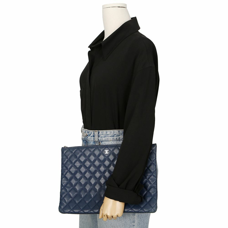 CHANEL 羊皮經典大手拿包 A82552-12