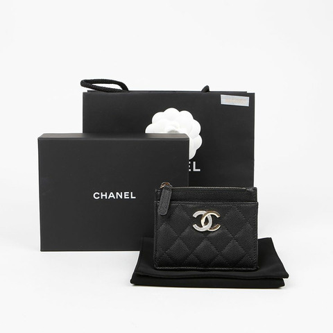 CHANEL Caviar Skin CC Logo Zip Card Holder AP4174