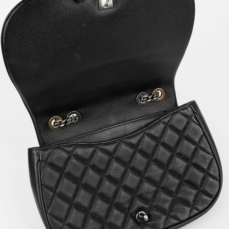 CHANEL 魚子醬紋理 CC Logo 圓形單肩斜背包 A98552-7