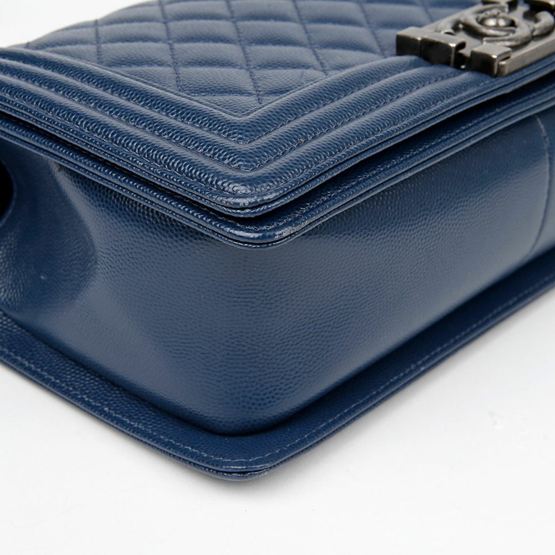 CHANEL 魚子醬紋小牛皮中型單肩包 A67086-7