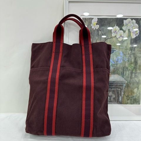 Hermes 愛馬仕 豎版拼色手提帆布包 容量很好很實用，能裝筆記本