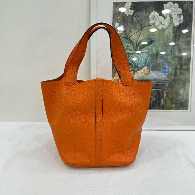 Hermes 愛馬仕 菜籃22 框P 愛馬仕橙 超顯白的顏色-2