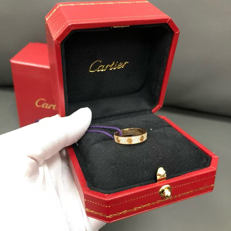 Cartier卡地亞Love滿鑽玫瑰金寬版48號戒指，2017年購入-2