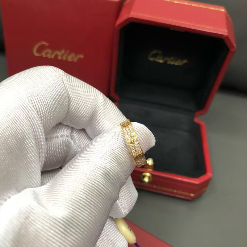 Cartier卡地亞Love滿鑽玫瑰金寬版48號戒指，2017年購入-5