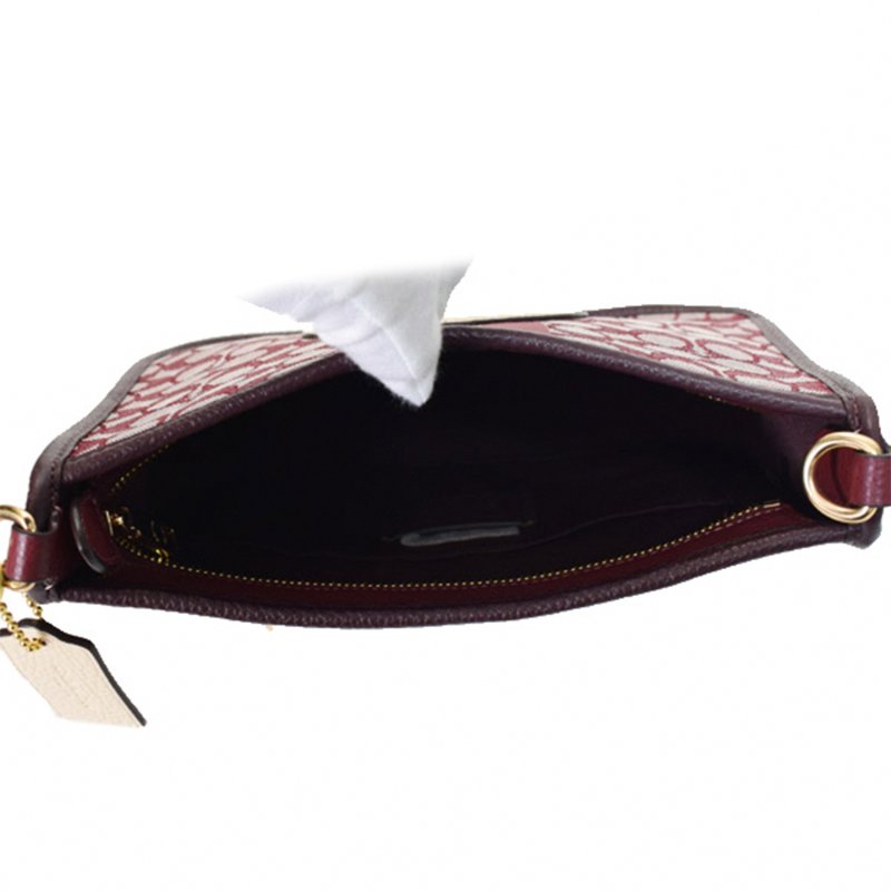 【COACH】圓標LOGO緹花拼皮革條紋斜背包-酒紅色-3