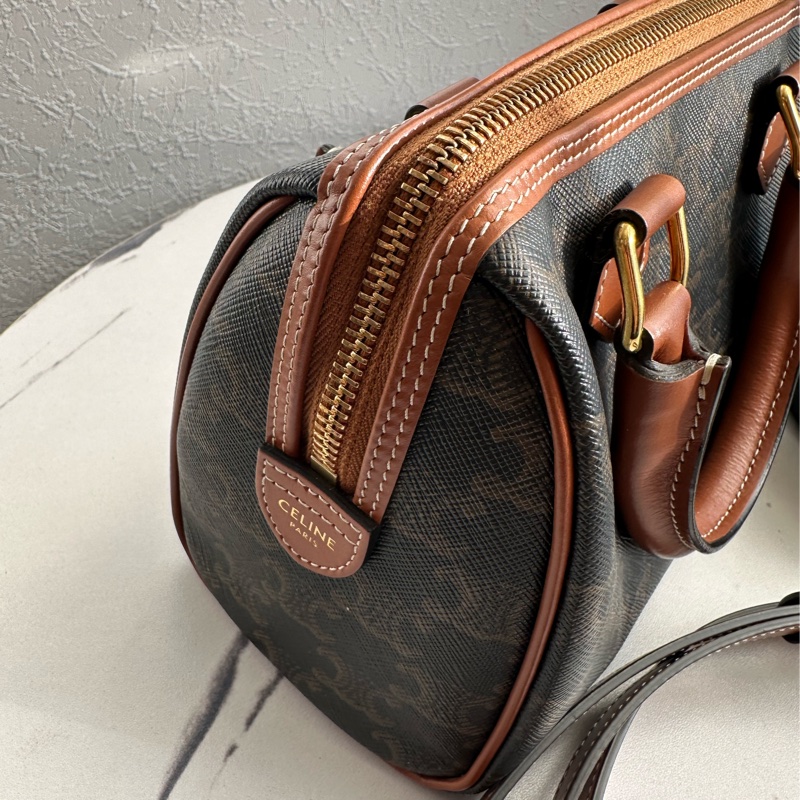 Celine 波士頓老花斜背包 很好看-2