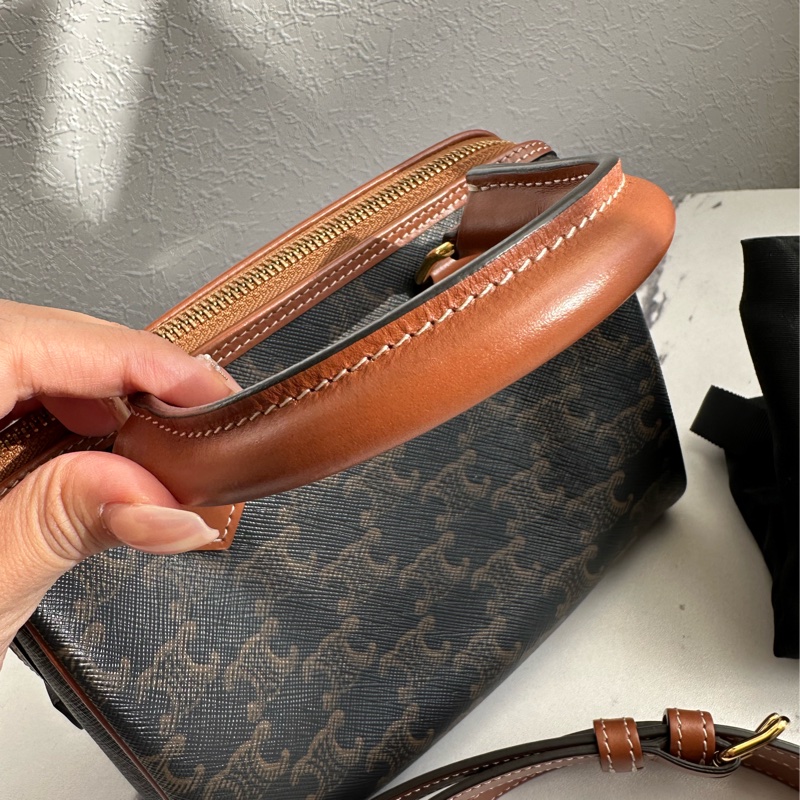 Celine 波士頓老花斜背包 很好看-7