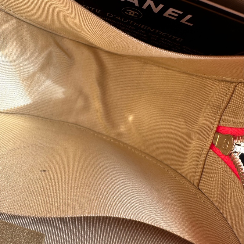 Chanel超甜超美的粉色圓餅包 還有金球的🥰🥰🥰-9