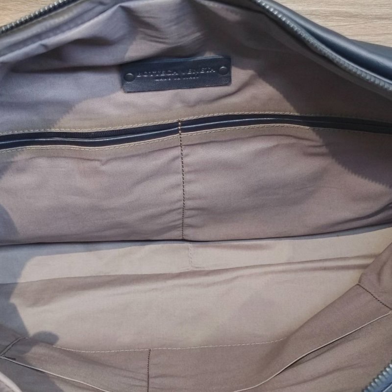 BV 黑色經典編織手提公事包40*27*7 98新配件塵袋-1