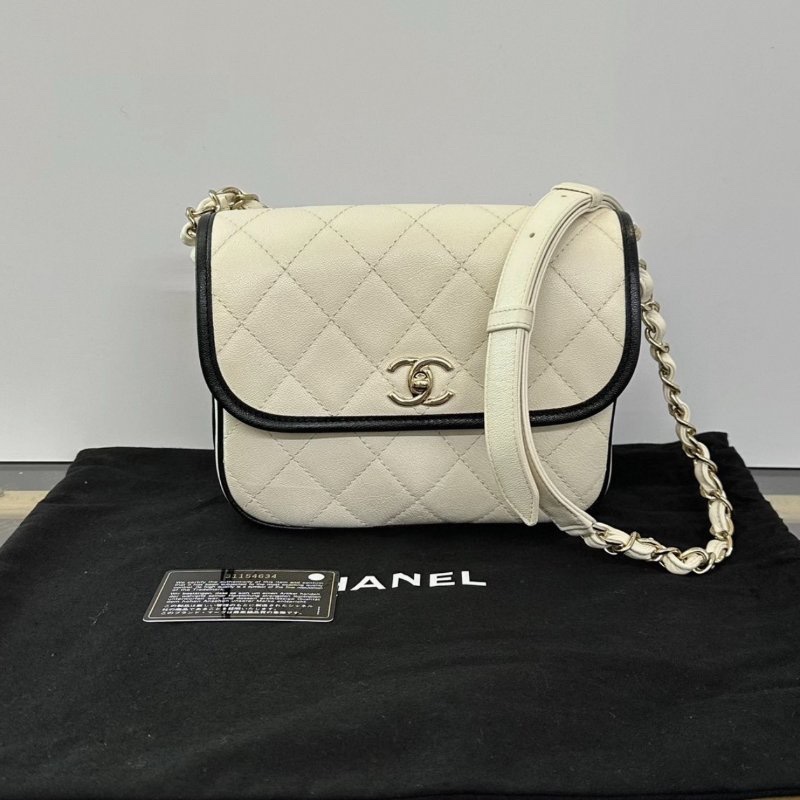 CHANEL 黑白熊貓肩背斜背馬鞍包 20*17*8 99新配件塵袋保卡-0