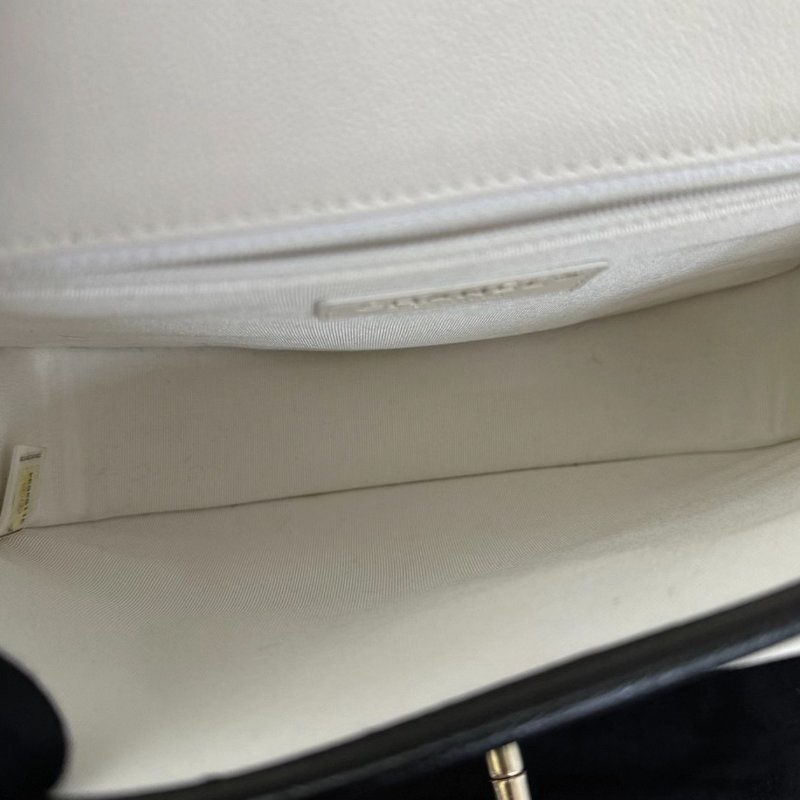 CHANEL 黑白熊貓肩背斜背馬鞍包 20*17*8 99新配件塵袋保卡-1