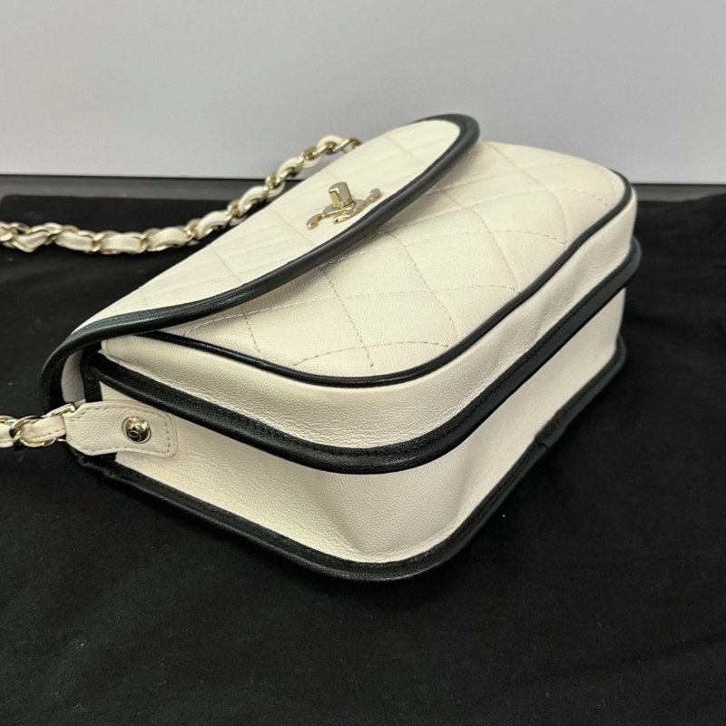 CHANEL 黑白熊貓肩背斜背馬鞍包 20*17*8 99新配件塵袋保卡-2