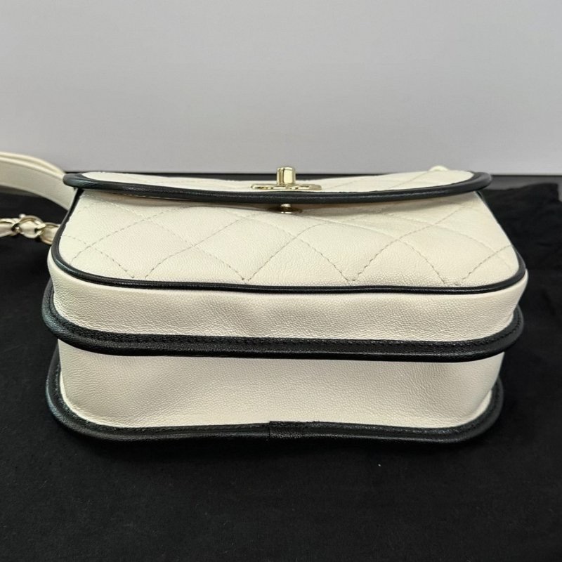 CHANEL 黑白熊貓肩背斜背馬鞍包 20*17*8 99新配件塵袋保卡-3