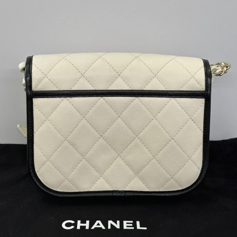 CHANEL 黑白熊貓肩背斜背馬鞍包 20*17*8 99新配件塵袋保卡-5