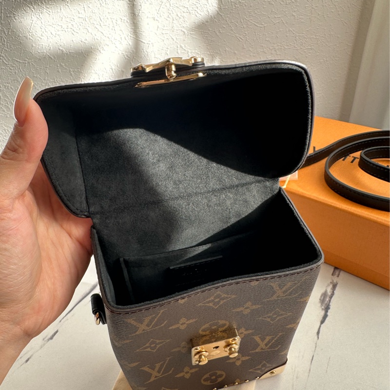 Lv手提雙色手機包盒包很好看🥰🥰🥰箱包-12