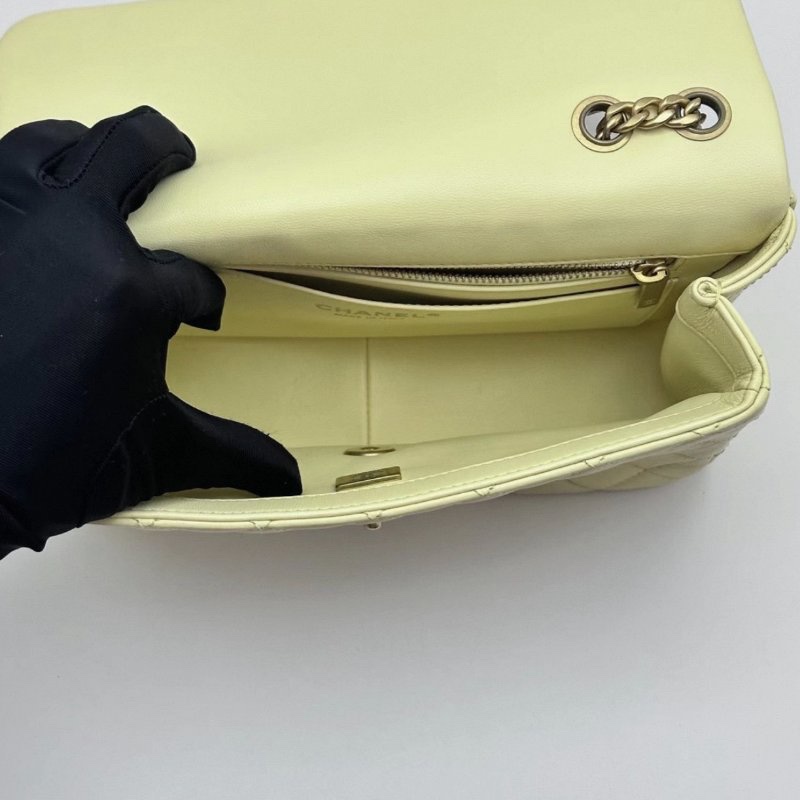 CHANEL 23S山茶花CF肩背斜背包 23*15*7 98新配件塵袋-1