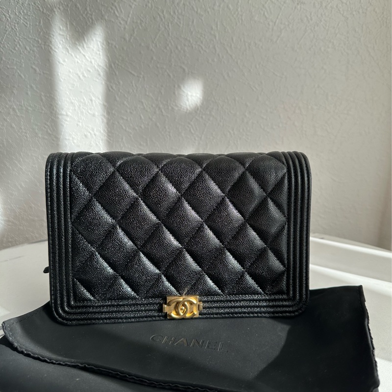 Chanel boy woc 荔枝皮革-0