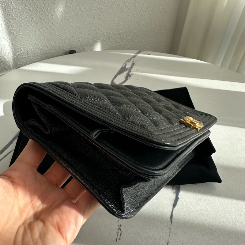 Chanel boy woc 荔枝皮革-2