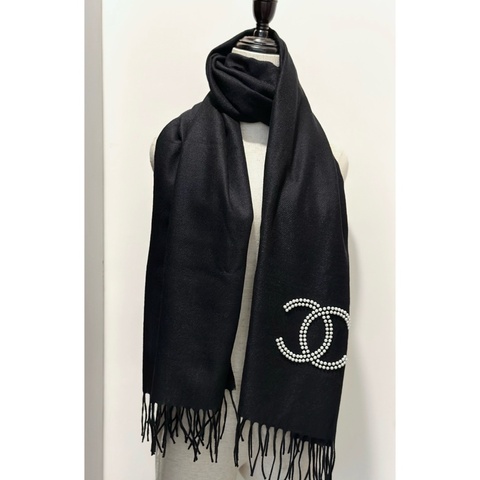 Chanel 珍珠Logo 羊絨黑色圍巾
