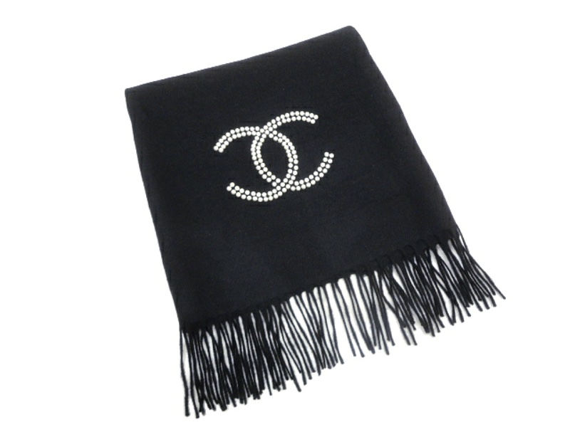 Chanel 珍珠Logo 羊絨黑色圍巾-1