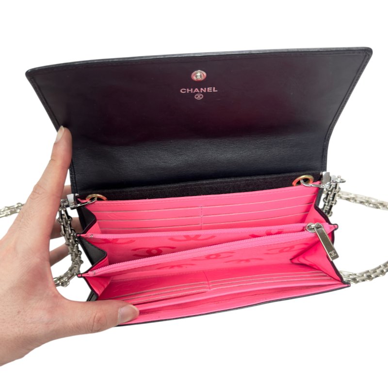 CHANEL *自加鏈>送無品牌扣+無品牌鏈帶* Cambon 長銀包 WOC-17