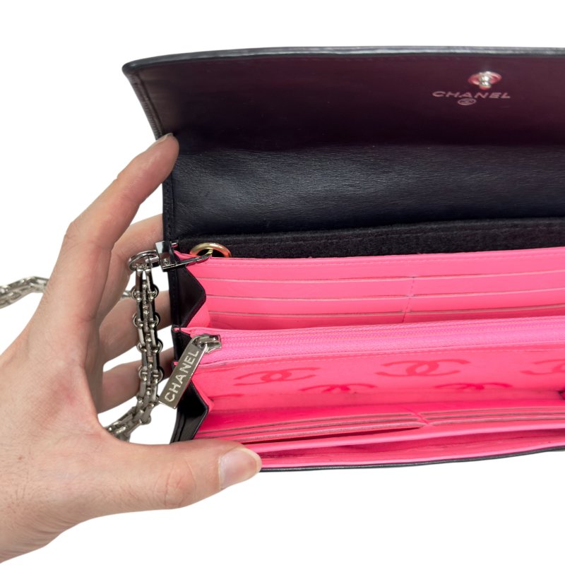 CHANEL *自加鏈>送無品牌扣+無品牌鏈帶* Cambon 長銀包 WOC-18