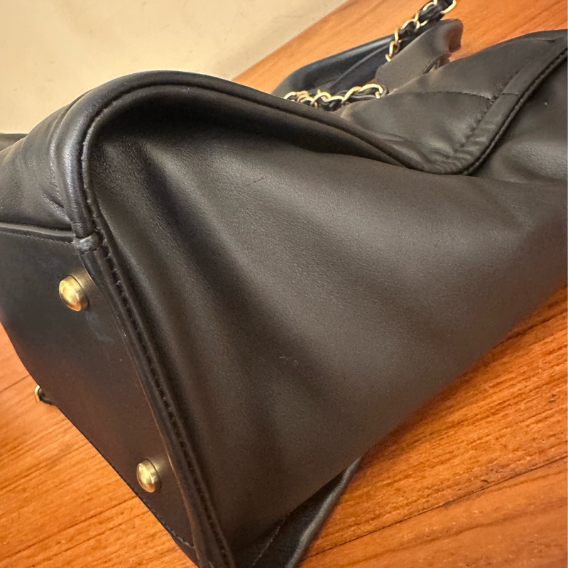 Chanel 全皮革沙灘包-10