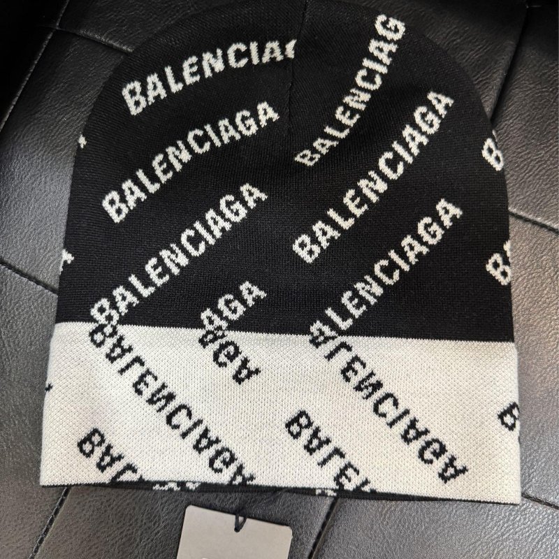 💎Han's house精品服飾💎Balenciaga 巴黎世家 滿版 針織 毛帽 義大利製 現貨 原價11500-1